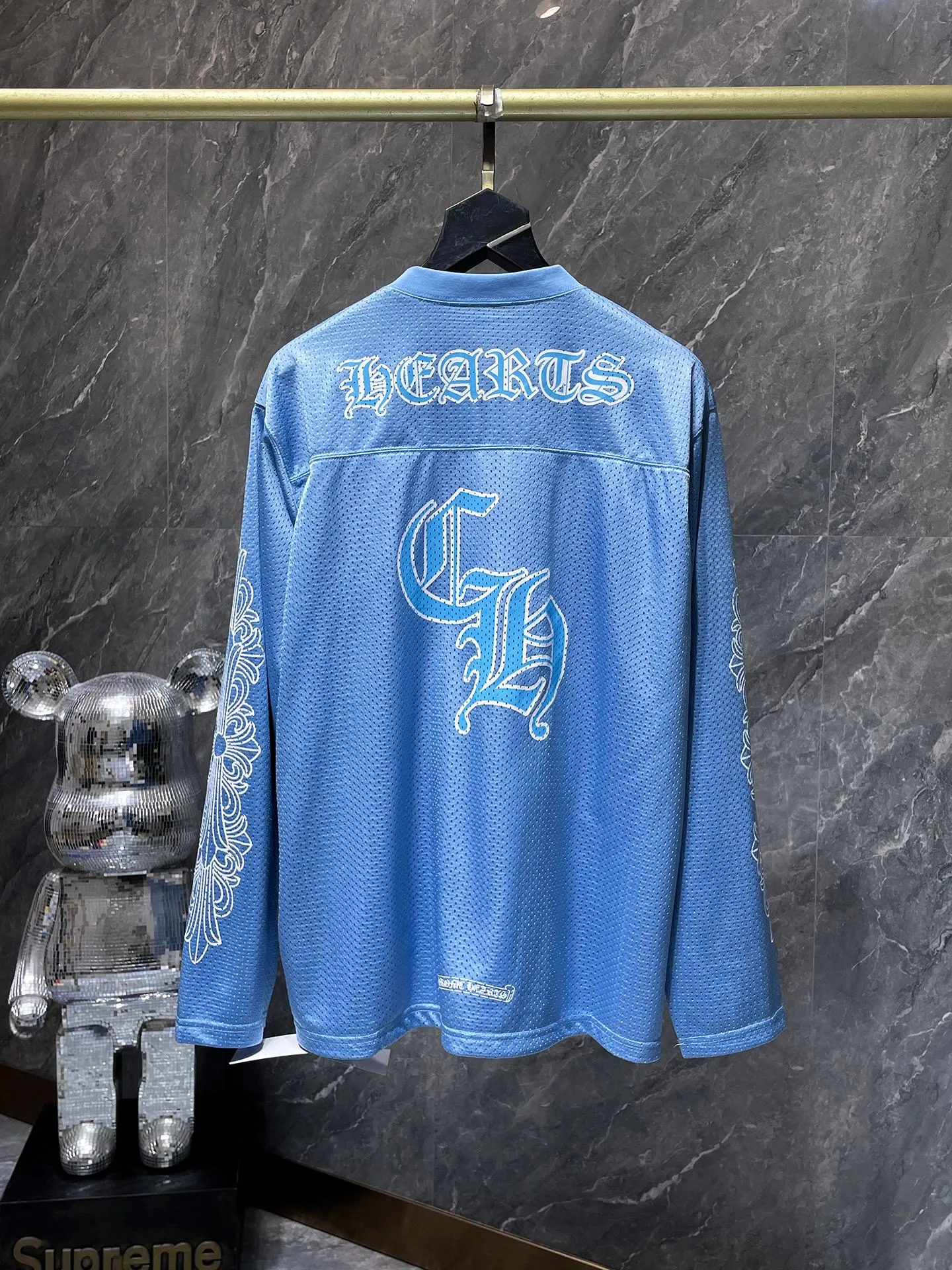 P216 Chrome Hearts 25ss customized version of the high-weight fabric of the jersey. Chrome mattyboy official website limited flower arm ice hockey jersey. Counter synchronization. Re-engraved version 1:1. Recommended color: black, limited blue, limited green. Number of yards: S, M, L, XL.